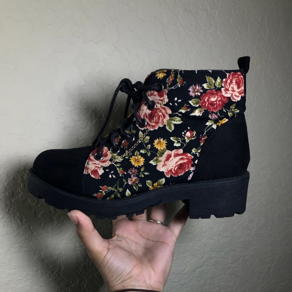 Wedges shoes